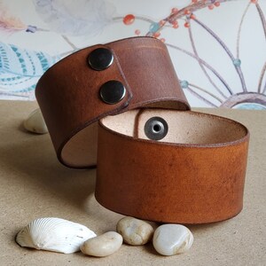 Plain Real Leather Bracelet with Double Button