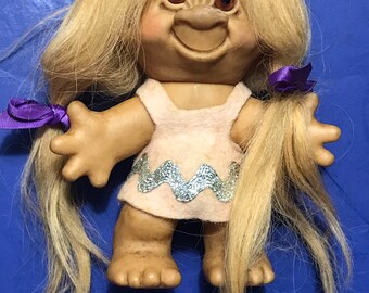 giraffe troll doll