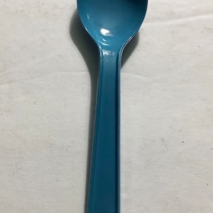 Lot of 5 Vintage PAN AM Airlines blue plastic spoons NOS 1960s unmarked