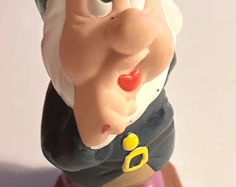 Vintage 1980s Disney Snow White & the Seven dwarves SNEEZY dwarf rubber squeaky toy 6”