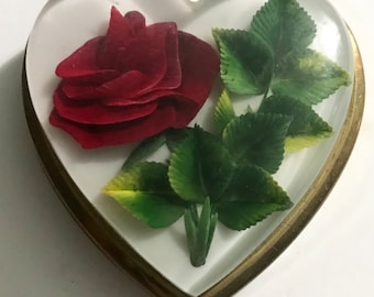 Vintage Embedded Red Rose Lucite HEART Shape Vanity Powder Compact Flower USA