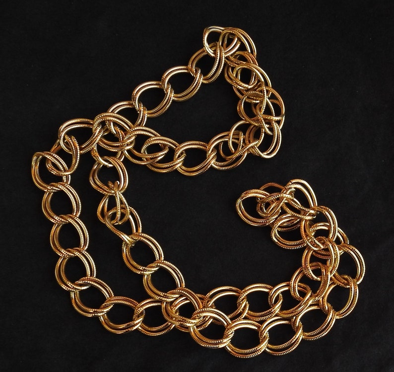 Vintage Modernist Chunky Gold Tone Textured Twisted Double Curb Link Necklace Large Link Dual Link 36