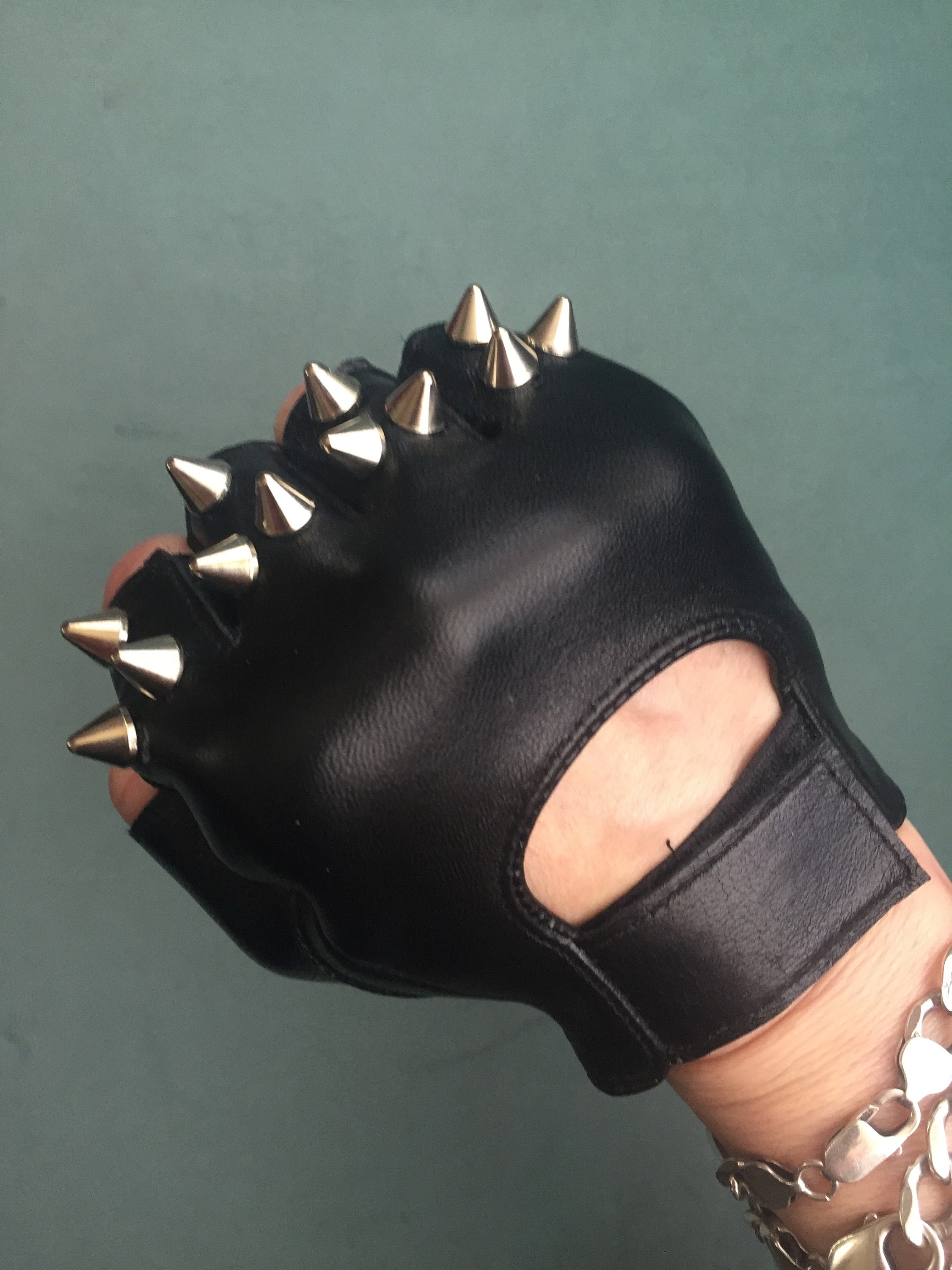 Genuine Leather Spike Rivet Around Punk Gothic Mens Driving fingerless  Gloves