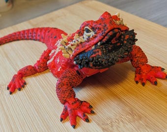 Dragon barbu articulé imprimé en 3D avec gueule ouvrante