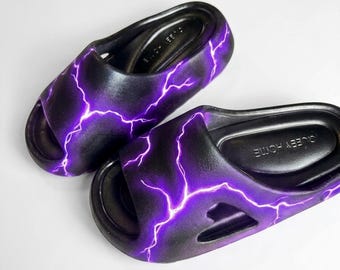 Sandalias unisex con interior neón y la letra G