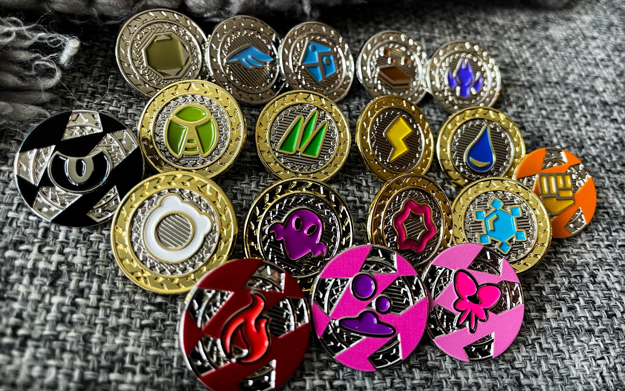 【激レア限定品】ポケモンSV バッジコレクション　全18種 激レア限定品】ポケモンSV バッジコレクション 全18種