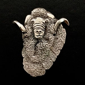 Merino Sheep Brooch - sterling silver 40mm