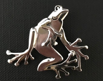 Frog Brooch -Pat Hagan design- sterling silver 39mm