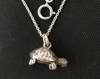Turtle Pendant / charm - Sterling Silver