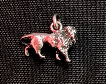 Lion Pendant / charm - Sterling Silver