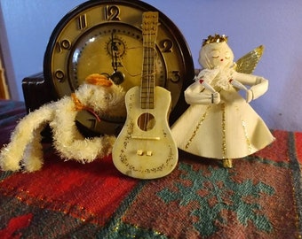 Free Shipping USA Vintage Guitar Made in Hong Kong Angel Ripped Wing and Dog Made in Japan, Paper Angel, Fragile Angel with Gold Wings