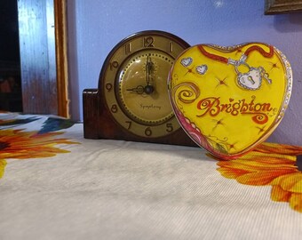 Free Shipping USA Vintage Tin Brighton Heart Jewelry Box with Silver Heart with Lock Yellow and Pink Background