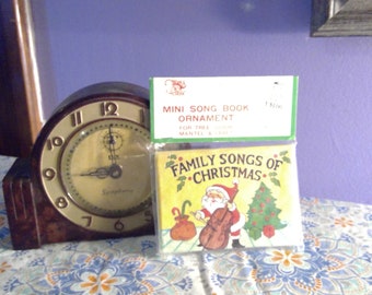 Free Shipping New in Package Book of Christmas Carols, Crafting Book of Christmas Carols, Mini Song Book Kmart, Family Songs of Christmas