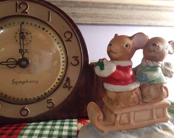 Free Shipping USA Two Mice on Sled, Mouse with a Red Jacket and Mouse with Green Jacket and a Striped Scarf