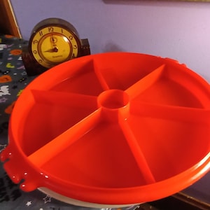Free Shipping USA Tupperware Divided Veggies Keeper Container with Lid, Red Tupperware, Veggie Holder Tupperware, Separated Snack Keeper