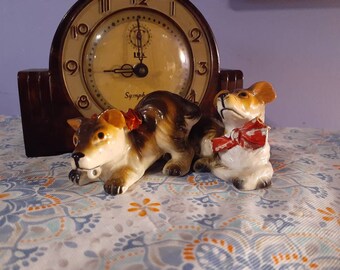 Free Shipping USA Vintage Set of 2 Dogs with Red and White Poka Dotted Bows Around Their Necks Dogs on Chain, MCM Dogs