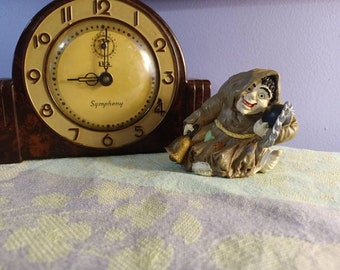 Free Shipping USA The Hunchback Of Notre Dame Figure Brown Robe Carrying Bell Ball Chain Midwest of Cannon Falls, Halloween Figure