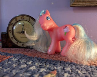 Free Shipping US Vintage Hasbro My Little Pony Ice Cream Cone Cotton Candy Pink Cutie Mark 4.5" Figure Made in 2002 Ice Cream Cone
