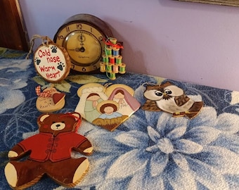Free Shipping USA Vintage Wooden Christmas Ornaments Hand Painted Owl, Nativity, Primitive Snowman, Spool Christmas Tree, Teddy Bear