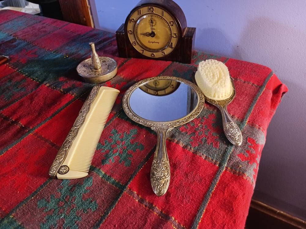 Godinger Silver Art Co Ltd Made in China 4 Piece Silver Godinger Silver Art Co Ltd Made in China 4 Piece Silver