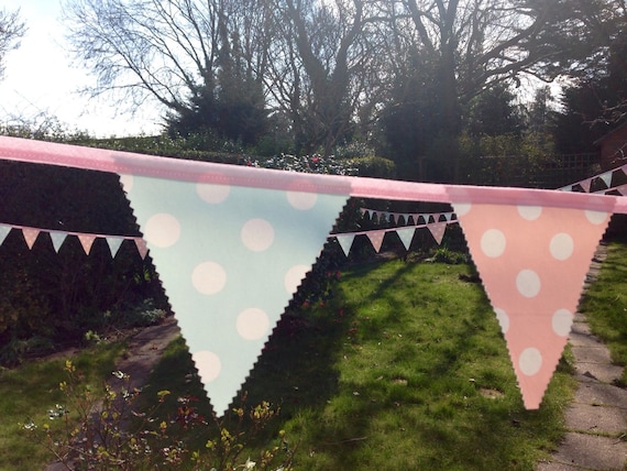 9 FLAGS LIGHT BLUE WHITE DOTTY // MINI BUNTING 1 METRE PVC // OILCLOTH