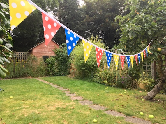 9 FLAGS LIGHT BLUE WHITE DOTTY // MINI BUNTING 1 METRE PVC // OILCLOTH
