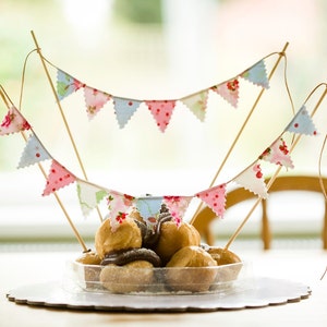 Topper na tort, Topper na tort, Topper na tort urodzinowy, Mini chorągiewki, Topper na tort weselny, Dekoracja tortu weselnego