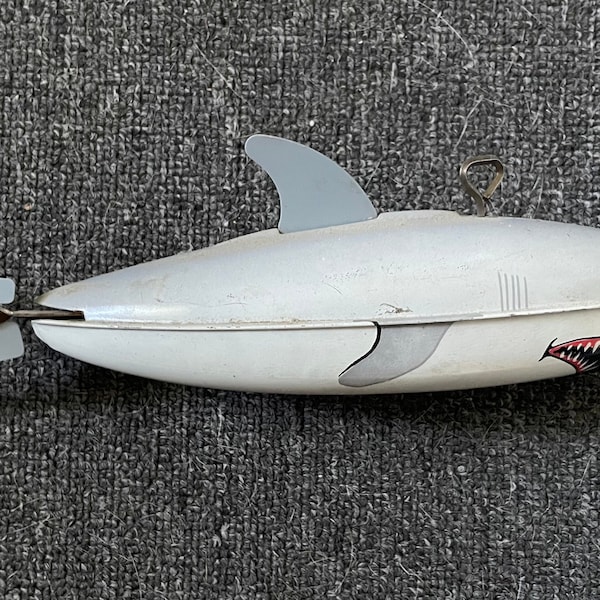 1976 Complete Swimming J. Chein & Company Playthings Tin Wind Up Toy Great White Shark! JAWS Craze! Extremely Rare!