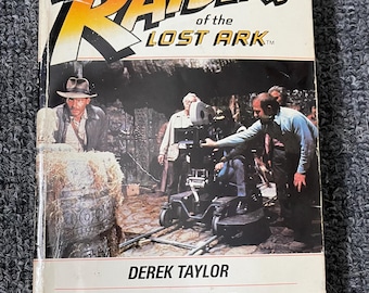 The Making Of Raiders Of The Lost Ark Vintage 1981 Book! Steven Spielberg! Director Of JAWS! George Lucas! Harrison Ford! Karen Allen!