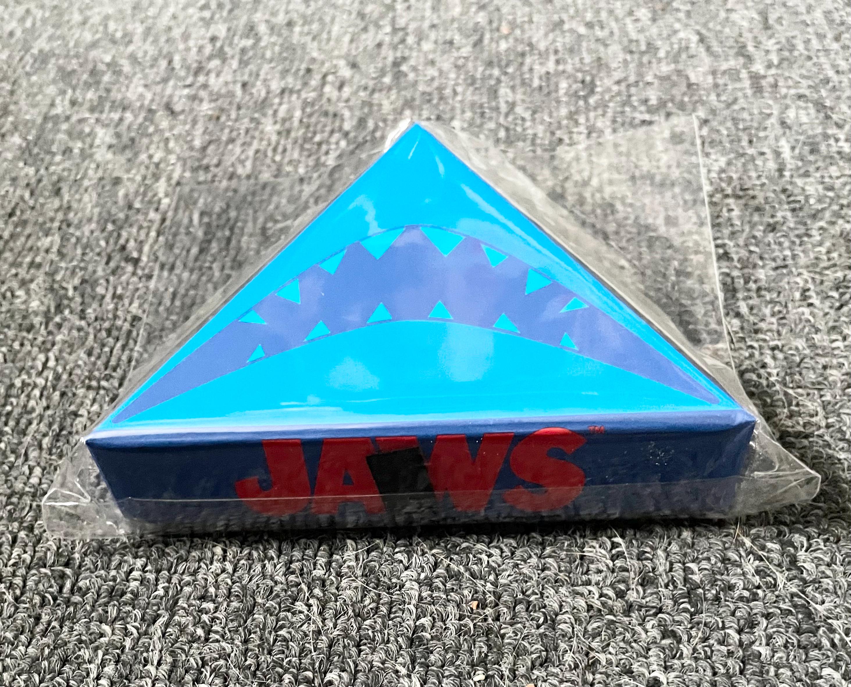 Factory Sealed JAWS Limited Edition Pin! Mitsui Sumitomo Card
