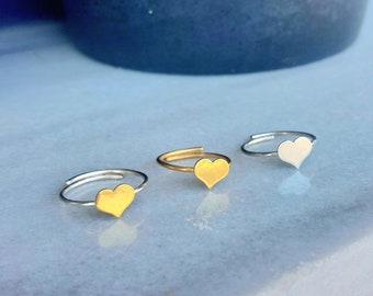 Dainty Heart Charm Ring • Stacking Heart Promise Ring in Gold & Silver • Love Anniversary Gift for Wife • Tiny Ring • Mini Collection • Love