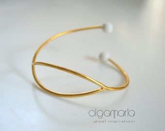 Minimal Cuff Bracelet White Coral Bracelet Bijoux Gold Bracelet Contemporary Jewelry Women Gift Delicate Jewelry Made in Greece Handmade