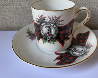 Tazza e piattino con stemma tartan del clan Maclean, vintage, vintage