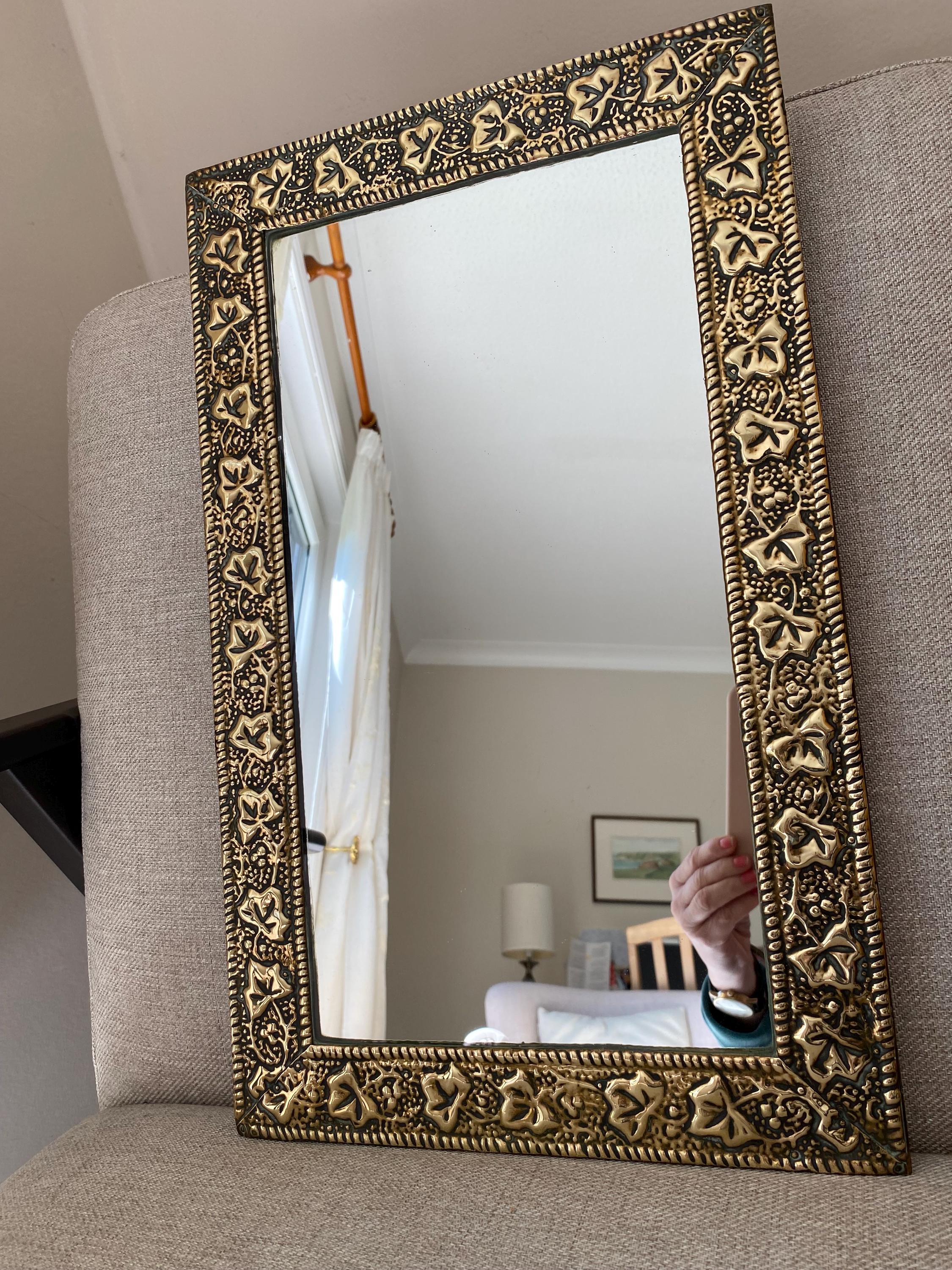 アンティーク鷲装飾　リージェンシー様式壁掛け鏡　高さ70ｃｍゴールドギルド Guild mirror - Etsy 日本
