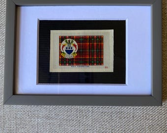 Macinnes Clan Tartan Antik Seidengerahmt