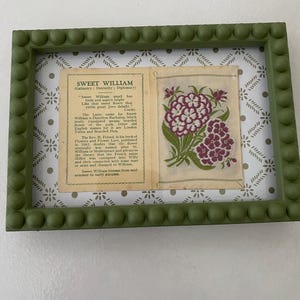 PROMOÇÃO!! Flor bordada Sweet William emoldurada, 1930 (média)