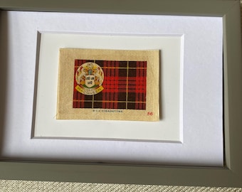 Macqueen Clan Tartan Silk antiek ingelijst