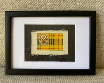 Stemma tartan di Macleod con cornice in seta antica