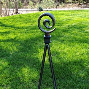 36 or 47&quot; Garden Obelisk - Garden Tuteur - Teepee Trellis - Spiral