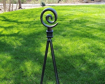 36, 47 Garden Obelisk - Garden Tuteur - Spiral
