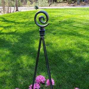 36, 47 Garden Obelisk - Garden Tuteur - Spiral