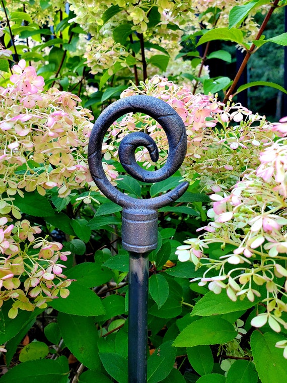 Set of Hose Guides - 17" Solid Stake - SPIRAL