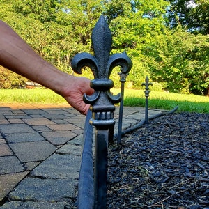 Set of Hose Guides -17&quot; Solid Stakes - FLEUR DE LIS
