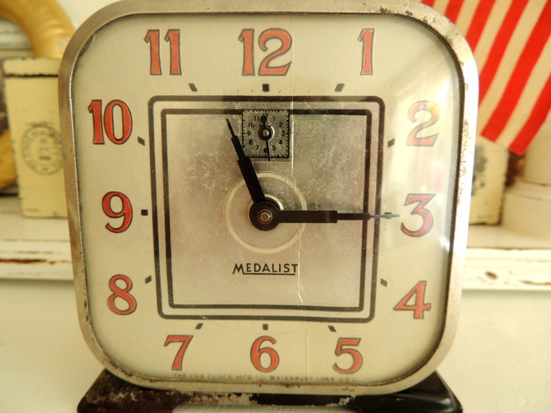 Vintage Medalist Alarm Clock Lux Clock MFG CO Waterbury Etsy