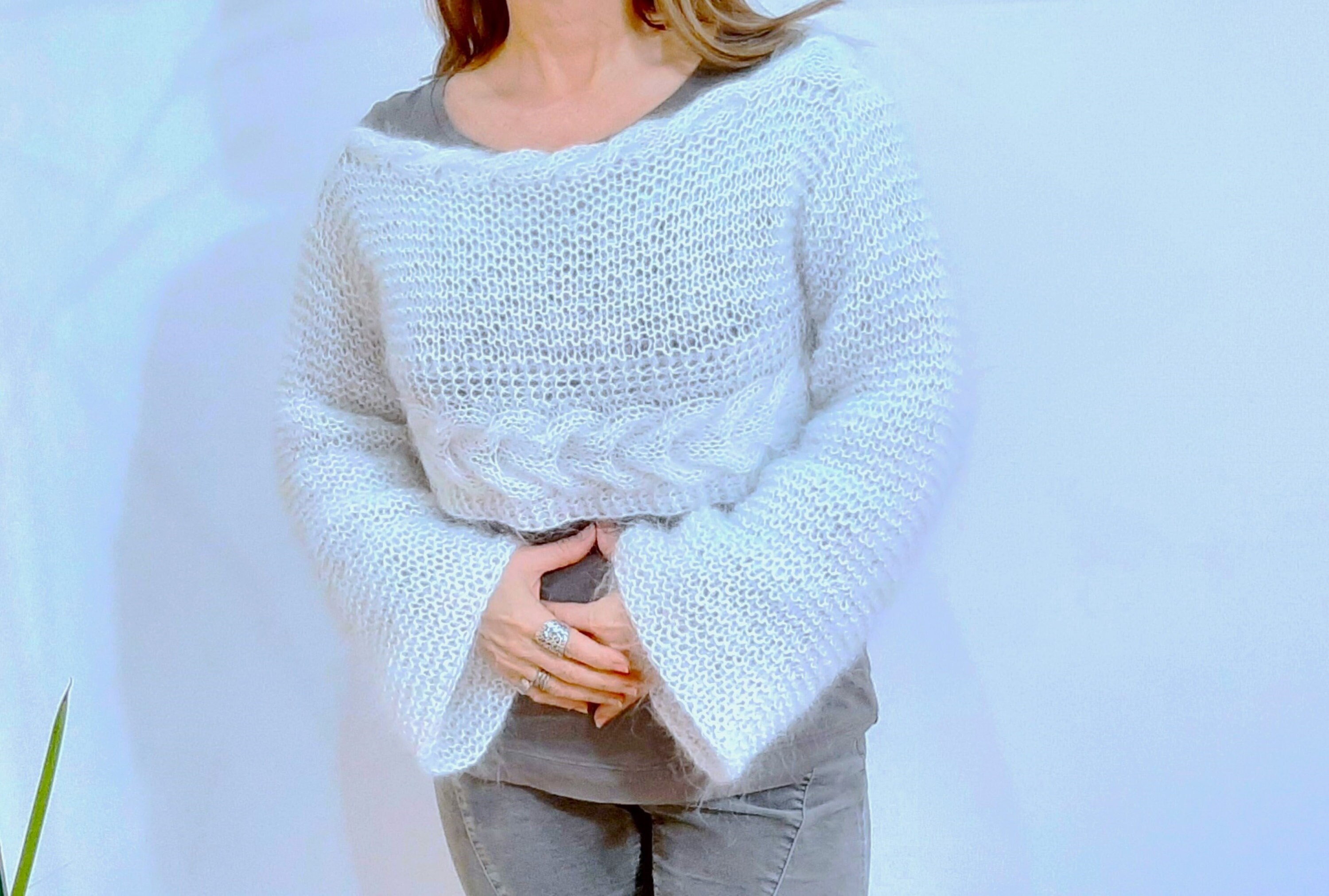 Fluffy Short Mohair Sweater With Cables/fashion Shoulder