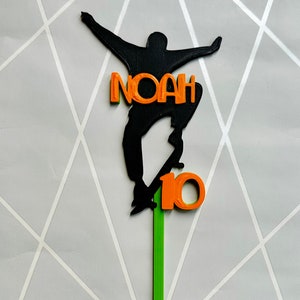 Skateboarder Cake Topper - Gepersonaliseerd - Schaatsen - Skateboard - Verjaardagstaart Topper - Feestartikelen - Bakken