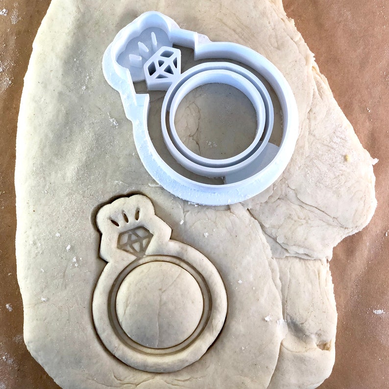 cake ring and cookie cutter set