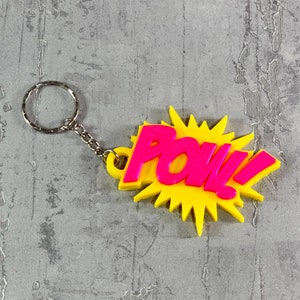 Pouah ! Porte-clés/porte-clés style bande dessinée - Imprimé en 3D - Personnalisé - Super héros - Animation - Kapow - Party Bag Fillers - Name Tags - Cartable