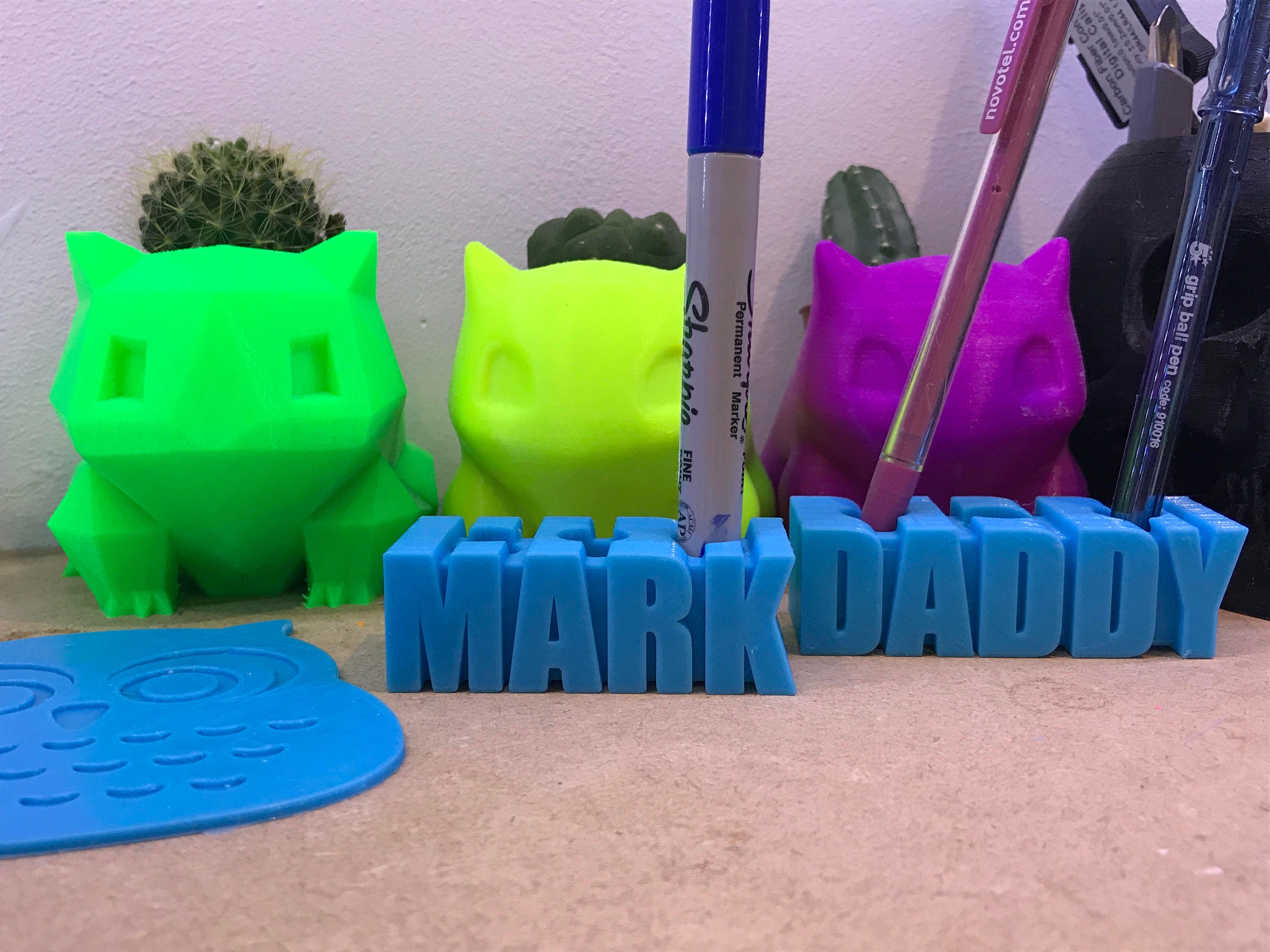 Personalised Pen Pot - Teachers Gifts - 3D printed - Stationary - Desk Decor - Office - Fun Gifts