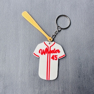 Baseball-Shirt-Schlüsselanhänger – Schlüsselanhänger – personalisiert, 3D-gedruckt – Team – Sportler – lustiges Geschenk – Strumpffüller – Sport – Reifen